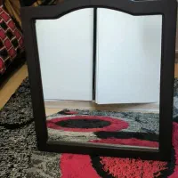 میز کامپیوتر و آینه