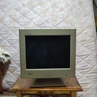 ۲ عدد مانیتور ال جی