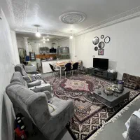 رهن و اجاره تنگک اول /سر خیابان اصلی ۲خوابه /