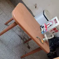 میز پلاستیکی
