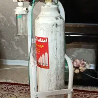 کپسول اکسیژن ومانومتروچرخ دستی برای حمل وجابجایی