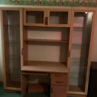 ویترین و کتابخانه