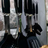 تعدادی ظروف آشپزخانه وپذیرایی
