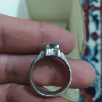 انگشتر زمرد
