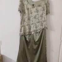 تعدادی لباس مجلسی بامانتووشومیزبسیارتمیز