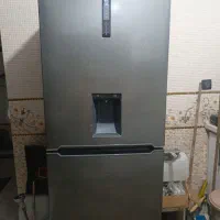 یخچال فریزر در حد نو