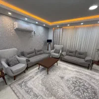 مبل راحتی بهمراه سه عدد عسلی