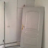 درب ورودی آپارتمان