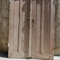 درب چوبی قدیمی
