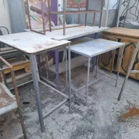 میز کار آهنی