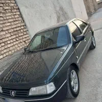 پژو 2000