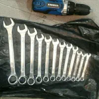 فروشی هستند