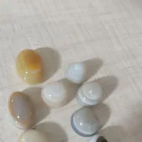 عقیق سه پوست وفیروزه نیشابوری.