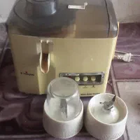 ابمیوه گیری۳کاره.صحیح سالم تروتمیزبدون صدای اضافه
