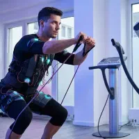 استخدام‌ مربی‌آقا‌ورزشEMS