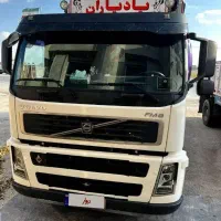 یک دستگاه اف ام باری ده چرخ