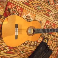 گیتار یاماها c70 سالم