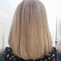 انواع خدمات رنگ مو و‌زیبایی مژه