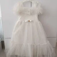 دو عدد لباس عروس دخترانه بسیار نو و شیک