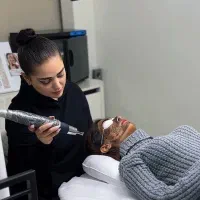 لیزر (ریمو) تتو کربن تراپی