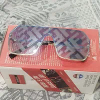 تعدادی عینک دودی