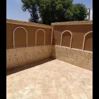 همخانه هستم