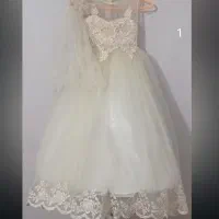 دو عدد لباس عروس دخترانه  شیک وتمیز