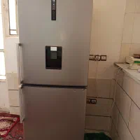 یخچال سوزان رنگ نقره ای دوسال کار
