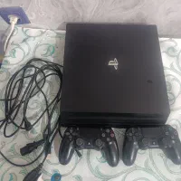 ps4 pro 1t کپی خور در حد نو دو دسته