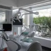 ۲نفر خانم منشی ونرس مطب دندانپزشکی در بلوار پیروزی