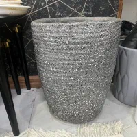 گلدان خاکستری خالی سالم