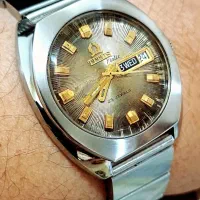 ساعت تیتوس اتومات سوئیسی.اورجینال قدیمی