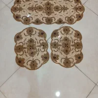 رومیزی کارشده تمیز وسالم