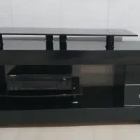 آینه و میز تیوی
