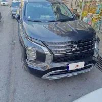 اوتلندر اچ لاین