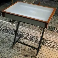 میز نور در حد نو معاوضه