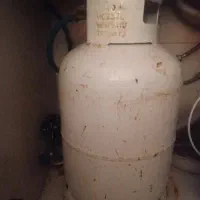 کپسول گاز به همراه رگلاتور