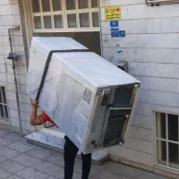 کارگر خالی اسباب کشی