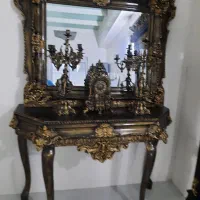آینه و کنسول کلاسیک