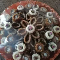 پخت حلوا وشیرینی