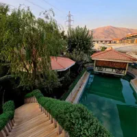 منشی خانوم در باغ تالار ‌‌وخانه عقد