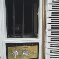 کولر گازی پشت پنجره