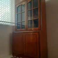 بوفه چوبی سالم و تمیز به ابعاد 110*40*190