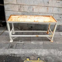 میز آهنی با نبشی ۴