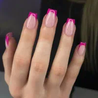 خدمات کاشت و آموزش ناخن