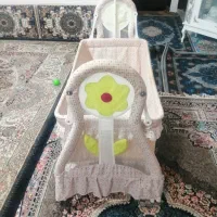 گهواره بزرگ در حد نو تمیز و مرتب