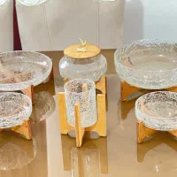 سرویس پذیرایی