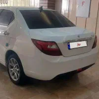 دنا اتومات آپشنال سفید
