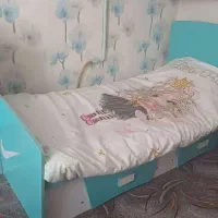 تخت و کمد و ۲عدد پاتختی