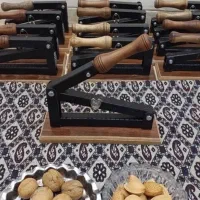 هسته شکن خانگی